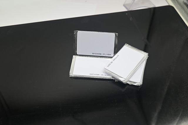 如何利用美發(fā)會(huì)員卡來(lái)留住顧客呢? 如何利用美發(fā)會(huì)員卡來(lái)留住顧客呢?