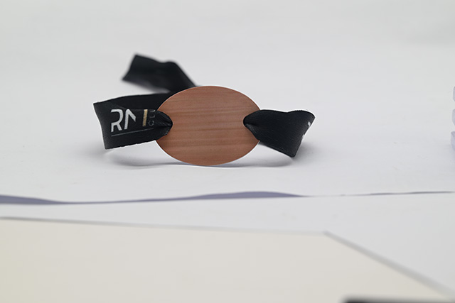 學(xué)校食堂飯卡是如何工作的？